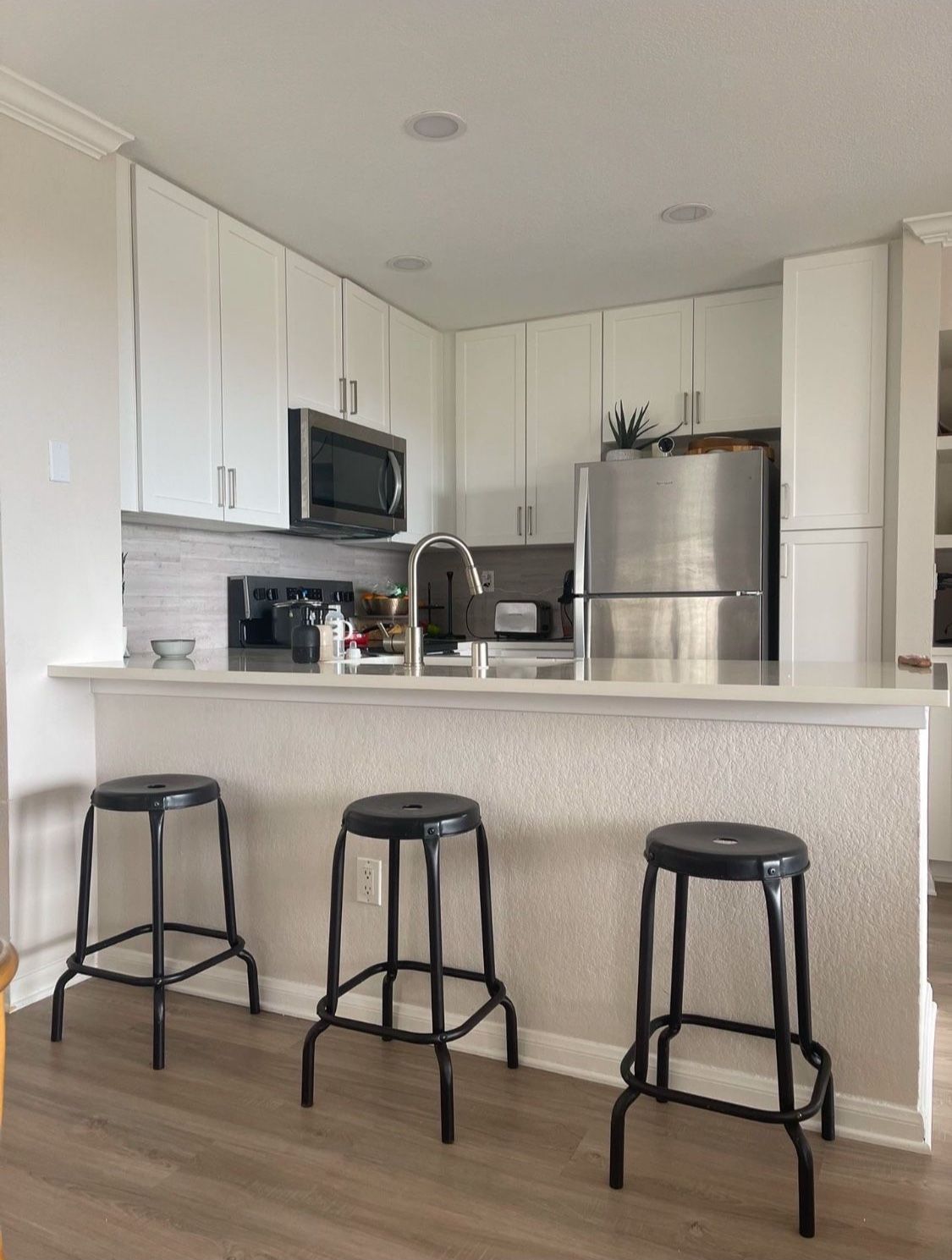 3 Barstools