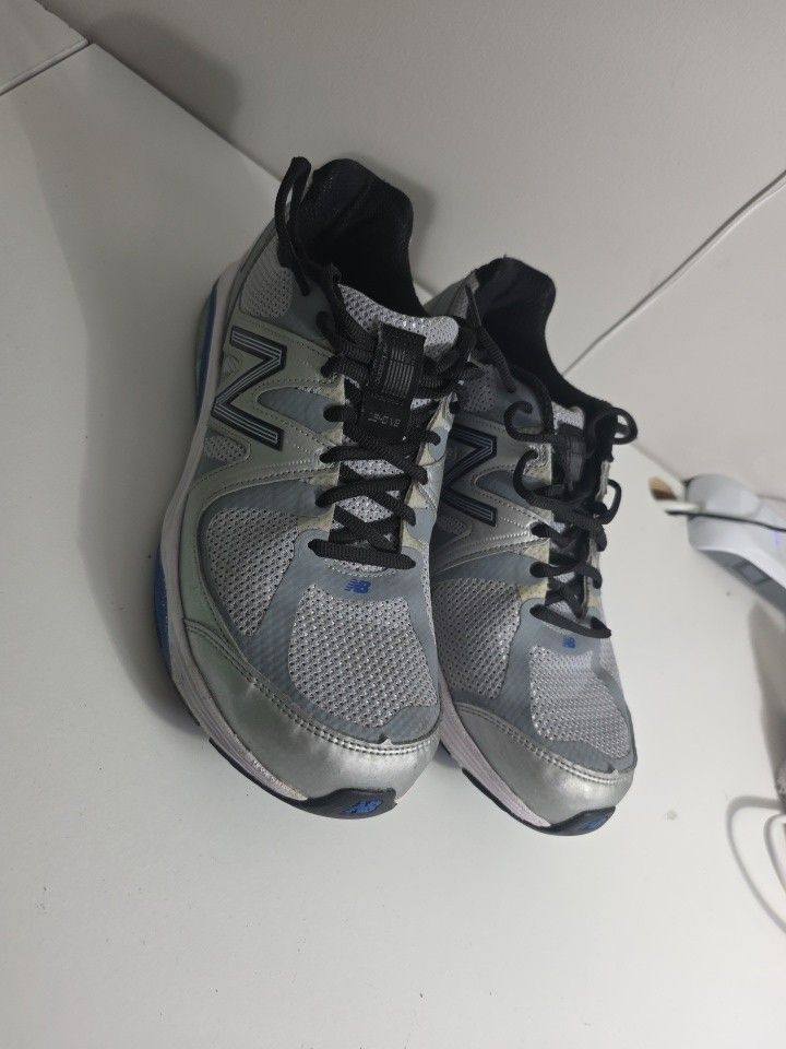 Size 11.5 - New Balance 1540v2 Made in USA Silver