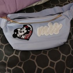 Mickey & Minnie Mrs Fanny Pack 10 Dollars 