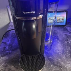 Nespresso Venturo Coffee Maker 
