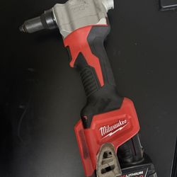 Milwaukee Rivet Tool
