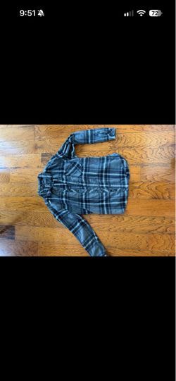 Billabong Gray Plaid Flannel Button-Up Shirt