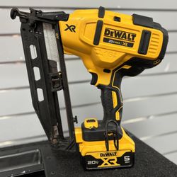 Dewalt Nailer