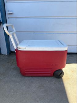 Igloo Ice Chest