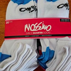New, Mossimo Girls, quarter  Socks pack of 20 size 6-8 and shoe size 12-4 are a versatile and comfortable choice for girls, Made from a polyester blen
