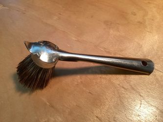 Shoe polish brush