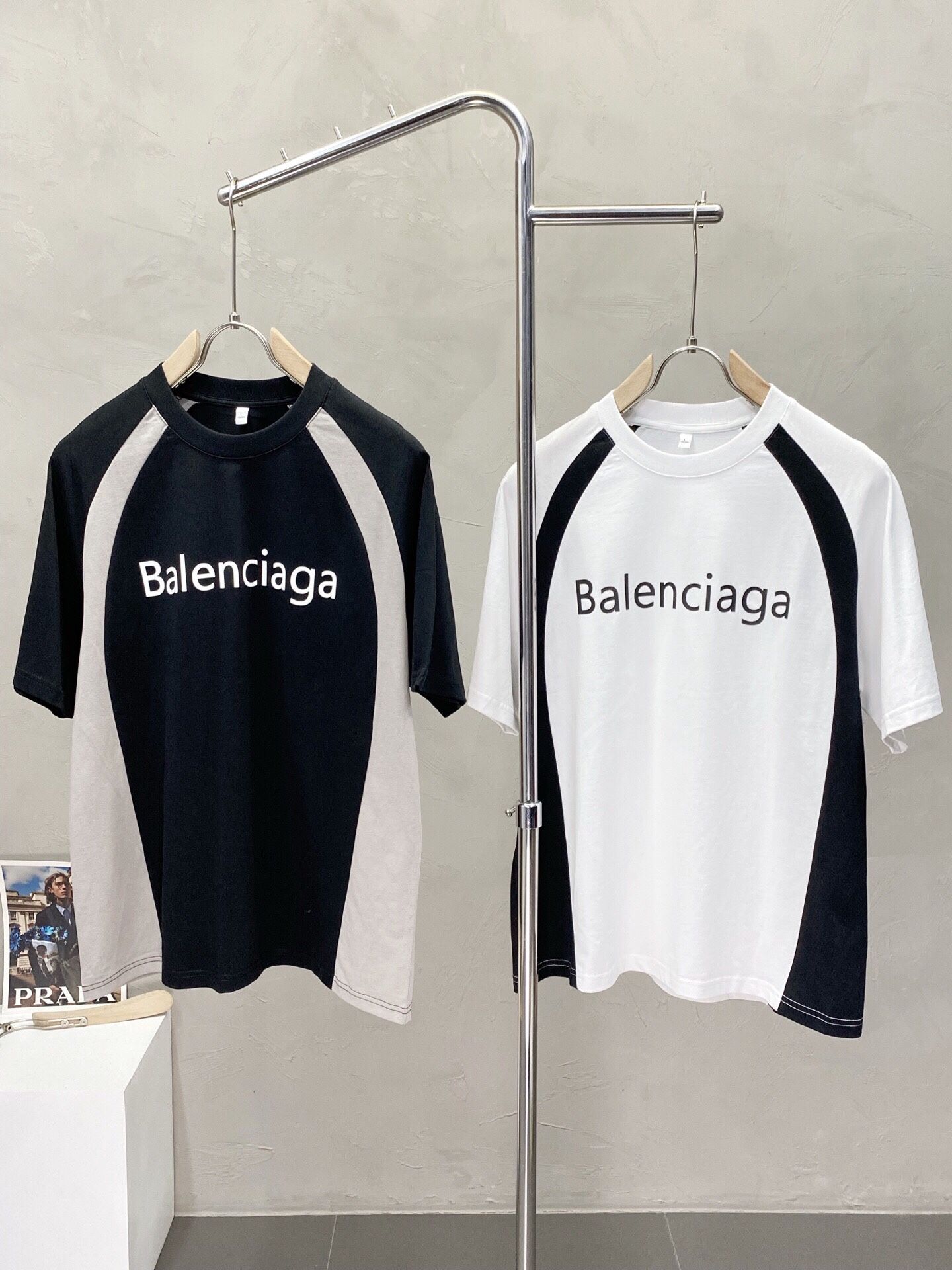 Balenciaga Men’s 2025 T- Shirt New