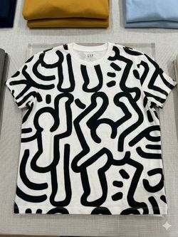 GAP XS Keith Haring Graphic Tee