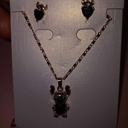 Juego De Cadena Y Aretes Del Stichs 