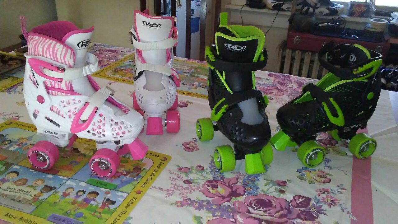 Roller skates in Great condition size youth 3 to 6 months.