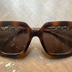 Ferrgamo Sunglasses SF1041S 