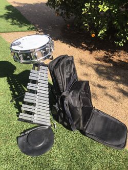 Snare drum and bells combo set