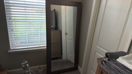 Floor mirror