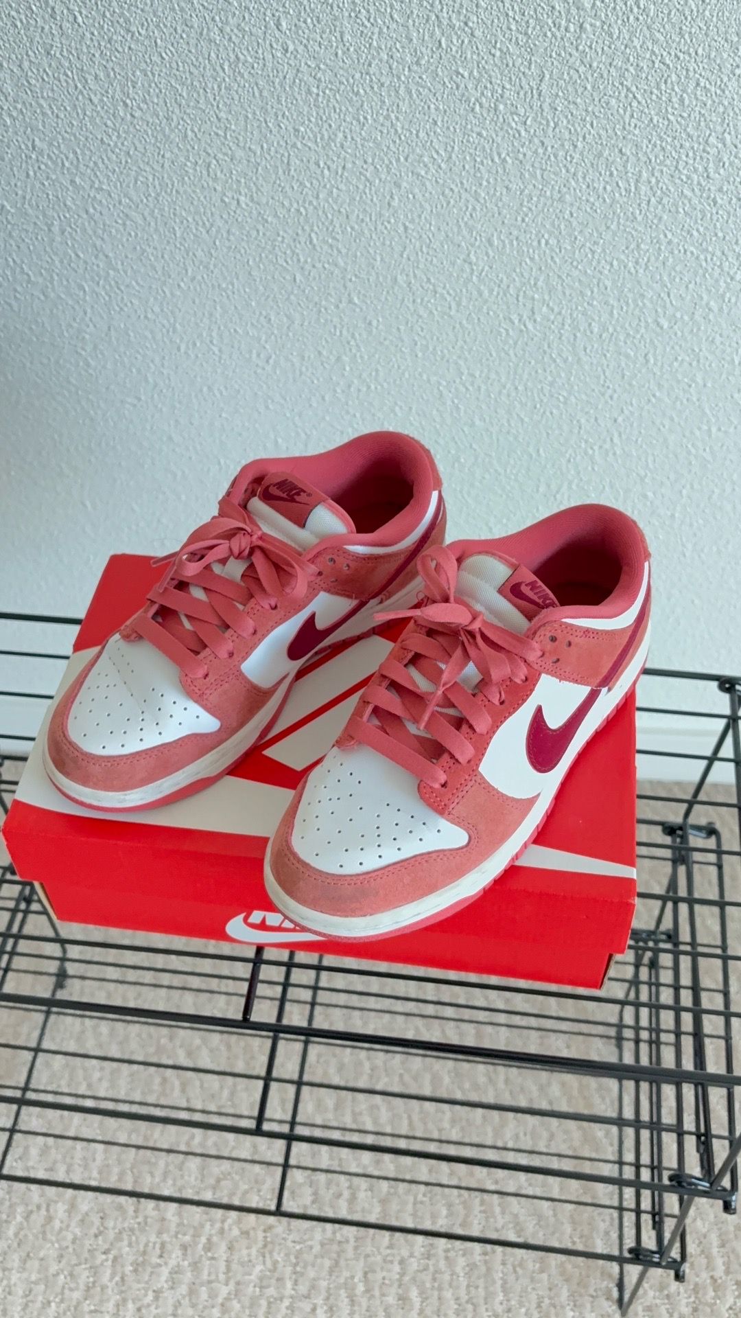 Nike low dunks VDAY