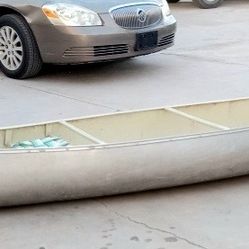 17 Ft Aluminum Canoe