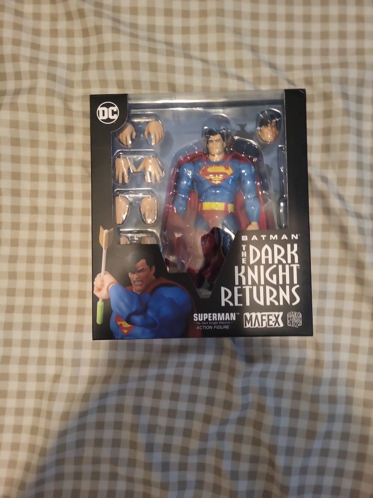 Mafex Dark Night Superman
