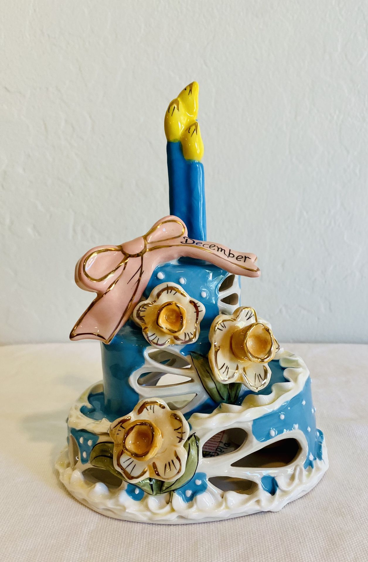 Blue Sky Clayworks december birthday cake luminary