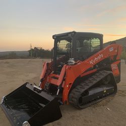 Skid Steer - Kubota - Bob Cat - John  Deere