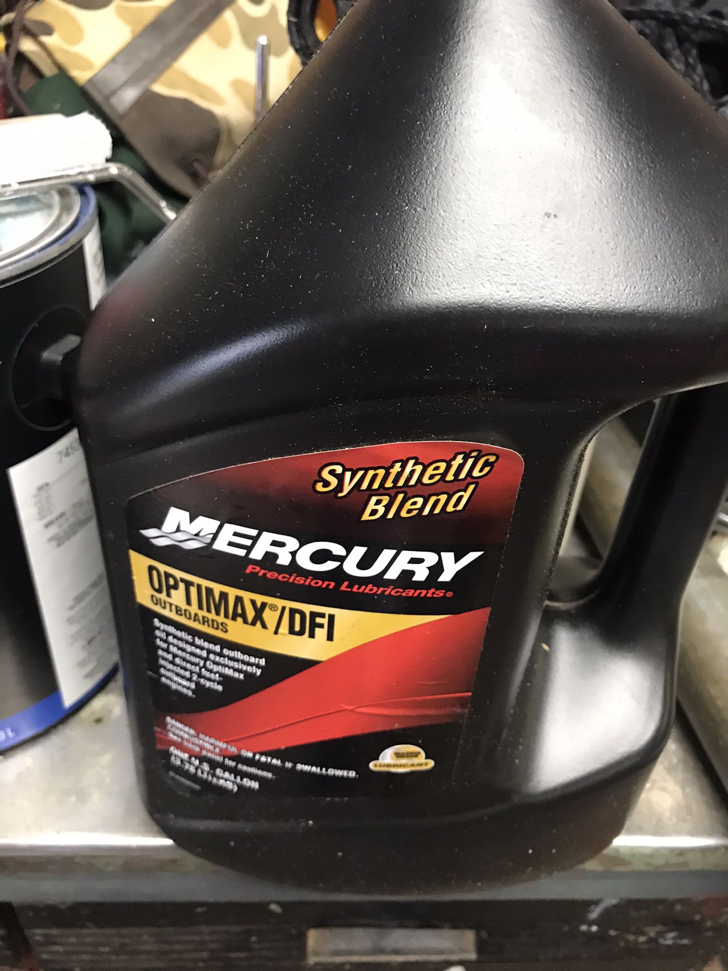 Optimax Outboard motor oil