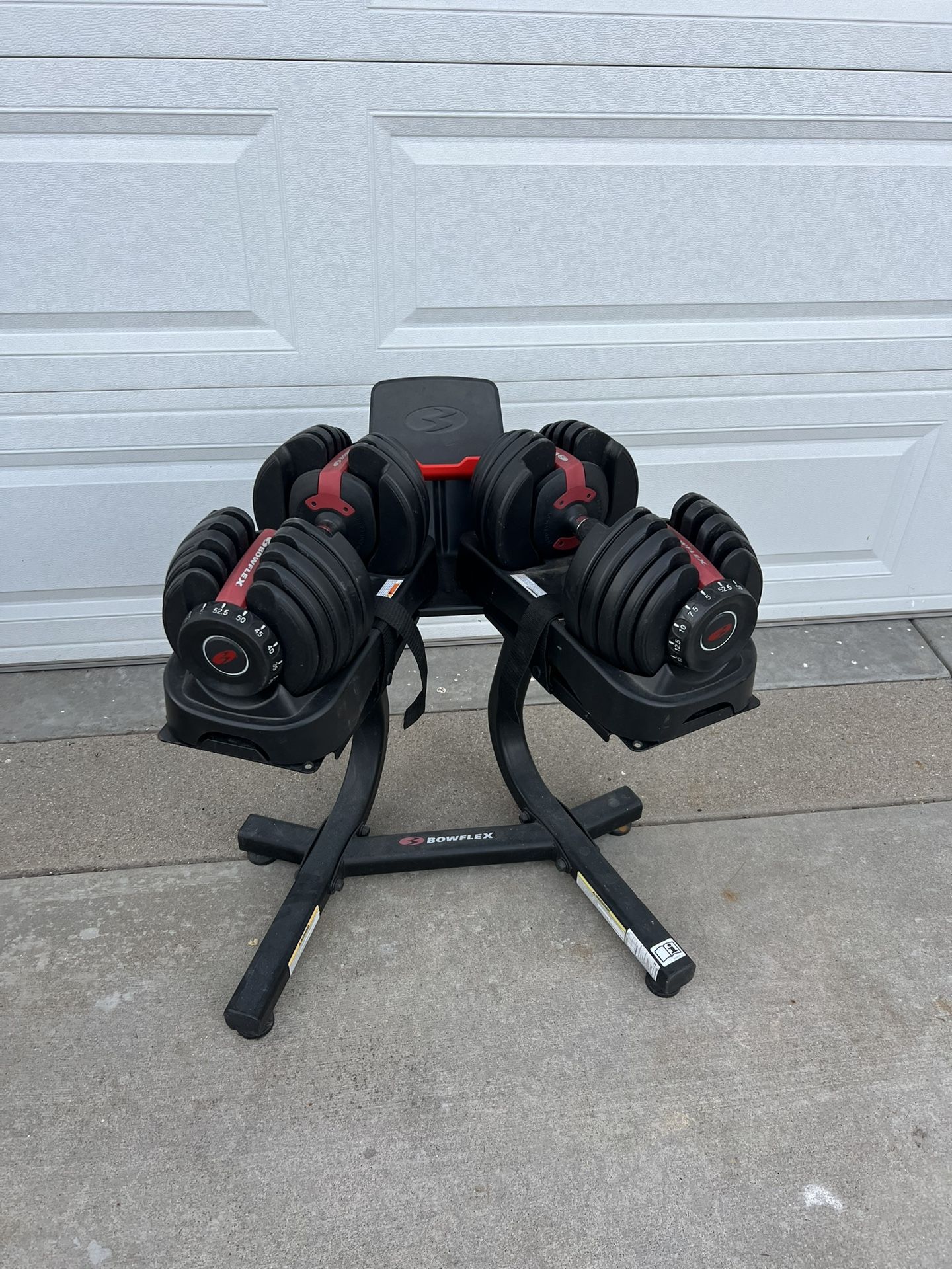 Bowflex SelectTech 552 Dumbbells and Stand