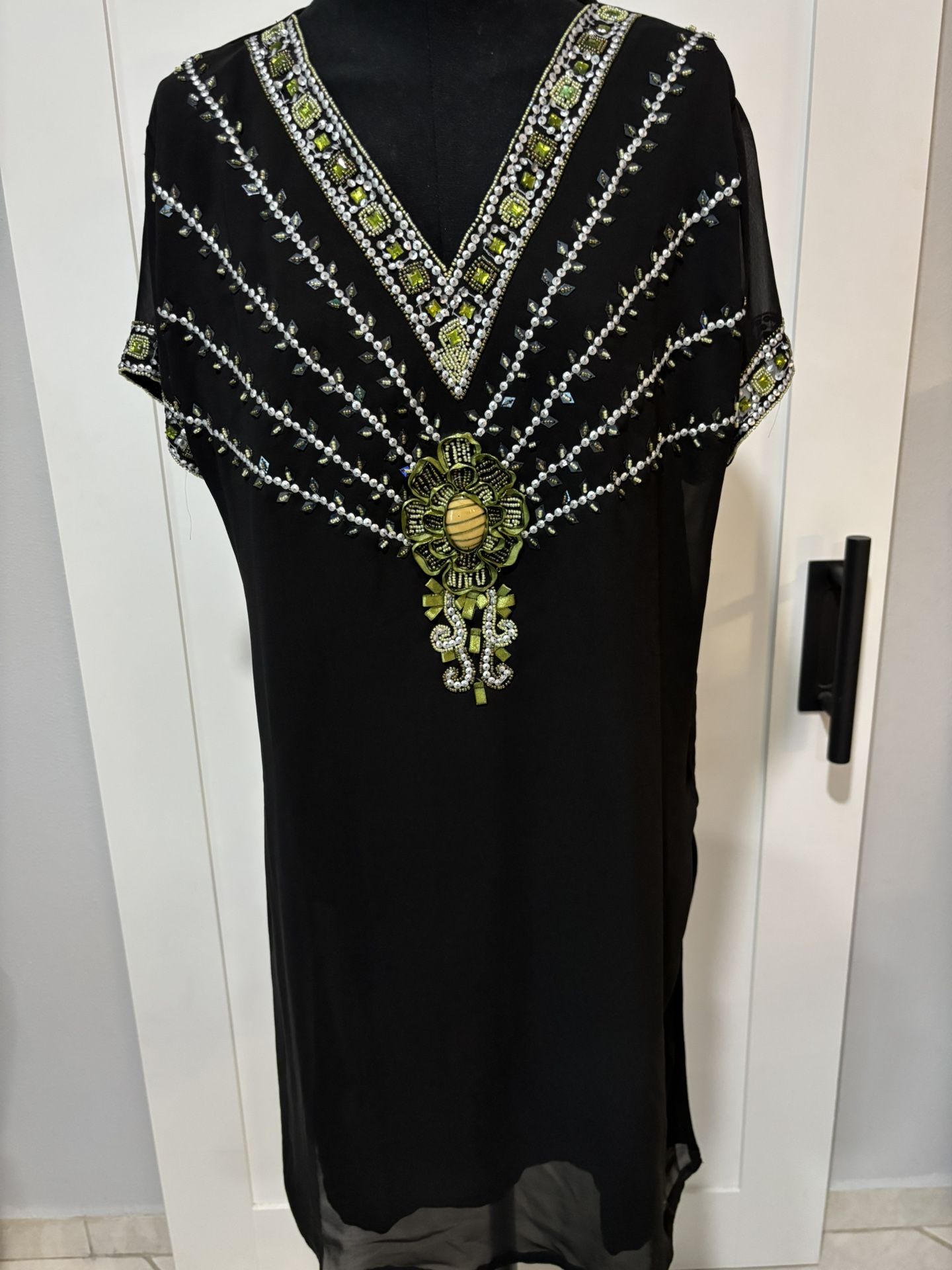 Women’s Dress / Top
