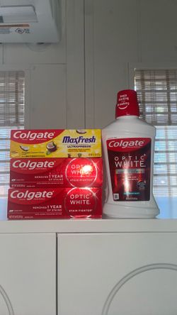Colgate Optic white bundle