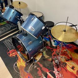 5 Piece Complete Drum Set