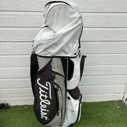 Titleist Cart 15 Golf Bag With Rain cover 
