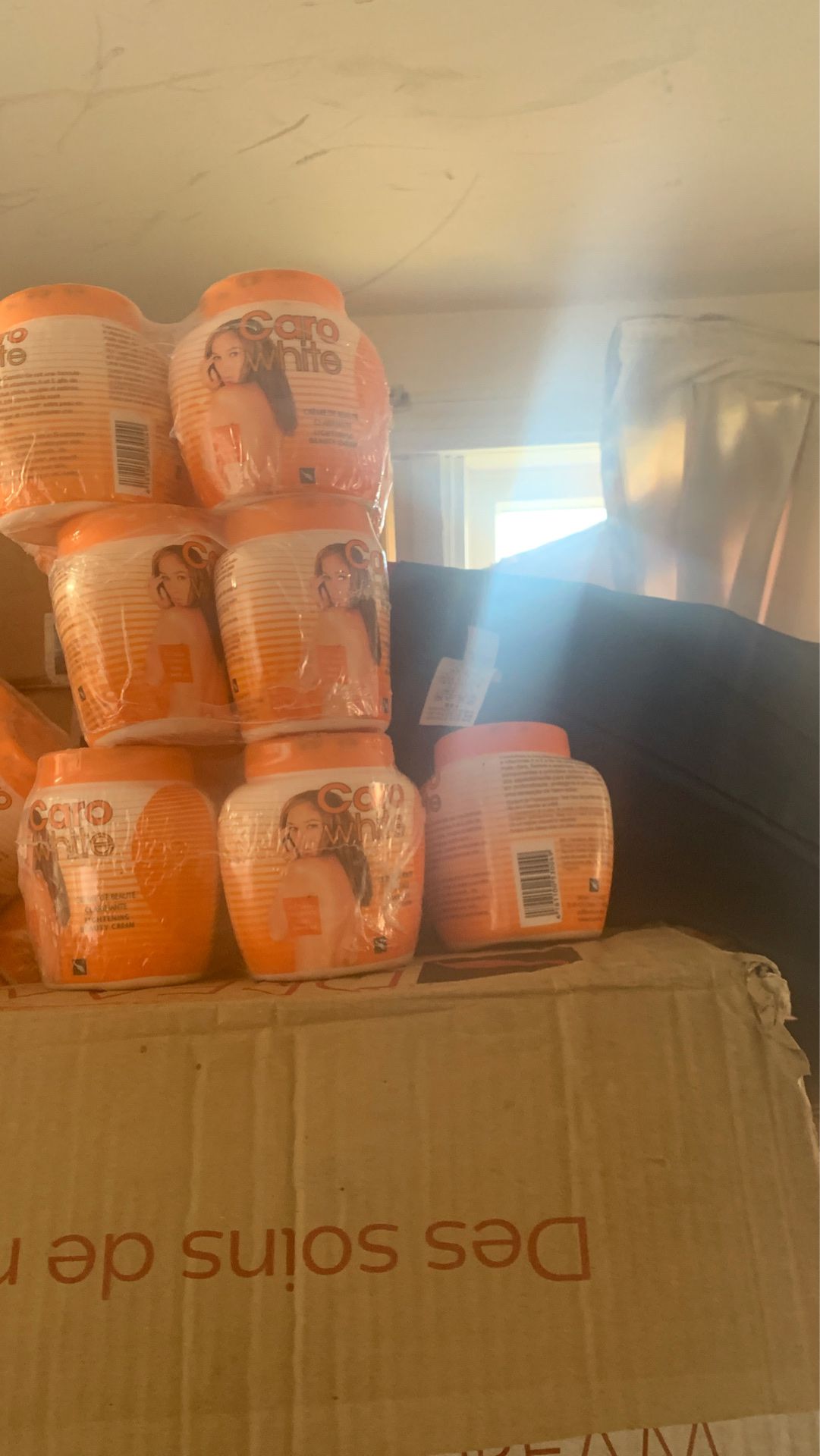 Bleaching cream and bleaching lotion boxes