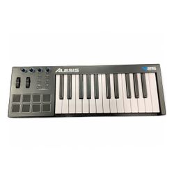 Alesis V25 Midi Keyboard