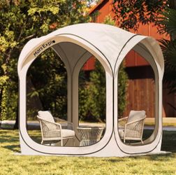 Pop-Up Screen Tent with Mesh Walls