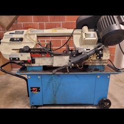 horizontal metal cutting band saw.