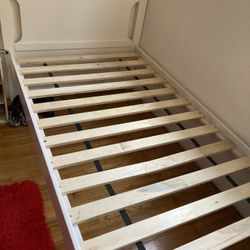 White Wood Twin Bed
