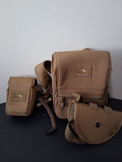 Binocular hunting chest harness