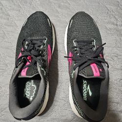 Womens BROOKS Ghost Sneakers Sz 10.5
