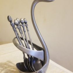 swan spoon set