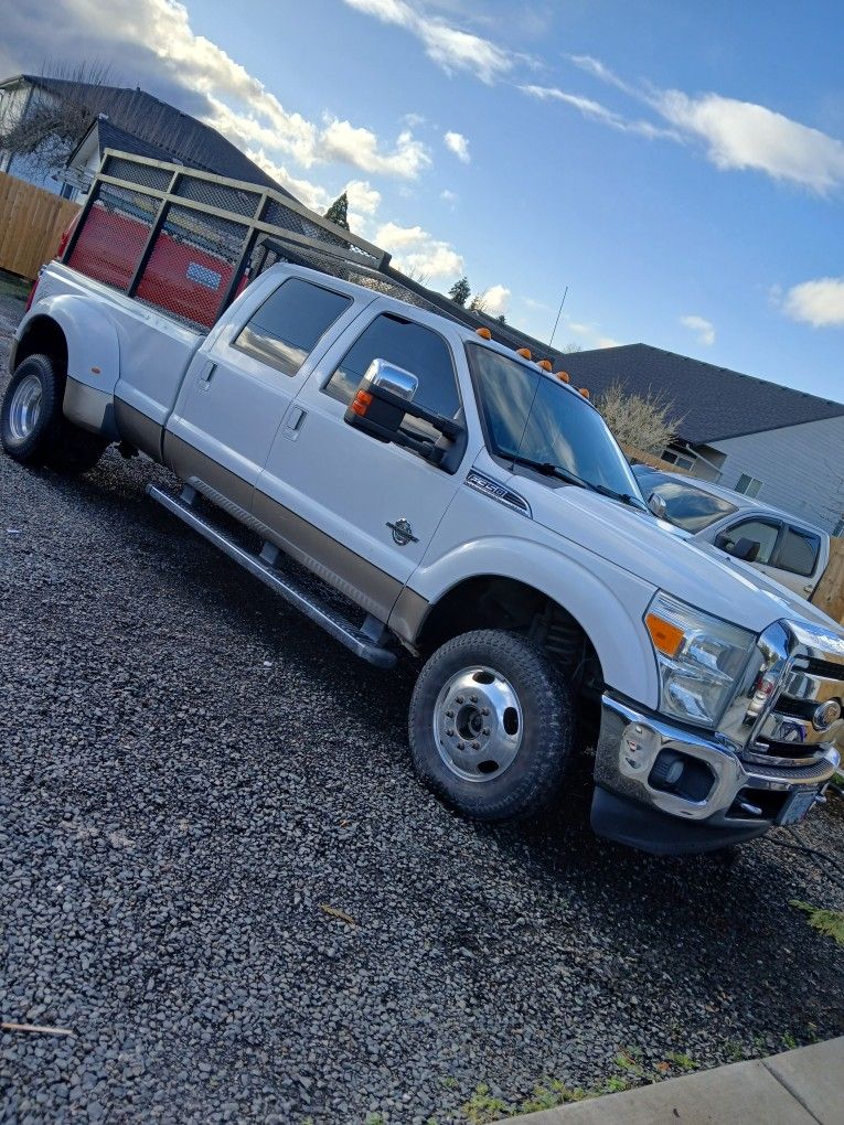 2011 Ford E-350
