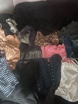 box of teenage/ women girls clothes size S