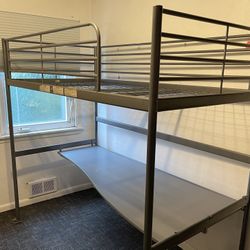 Bunk Bed (Twin Size)