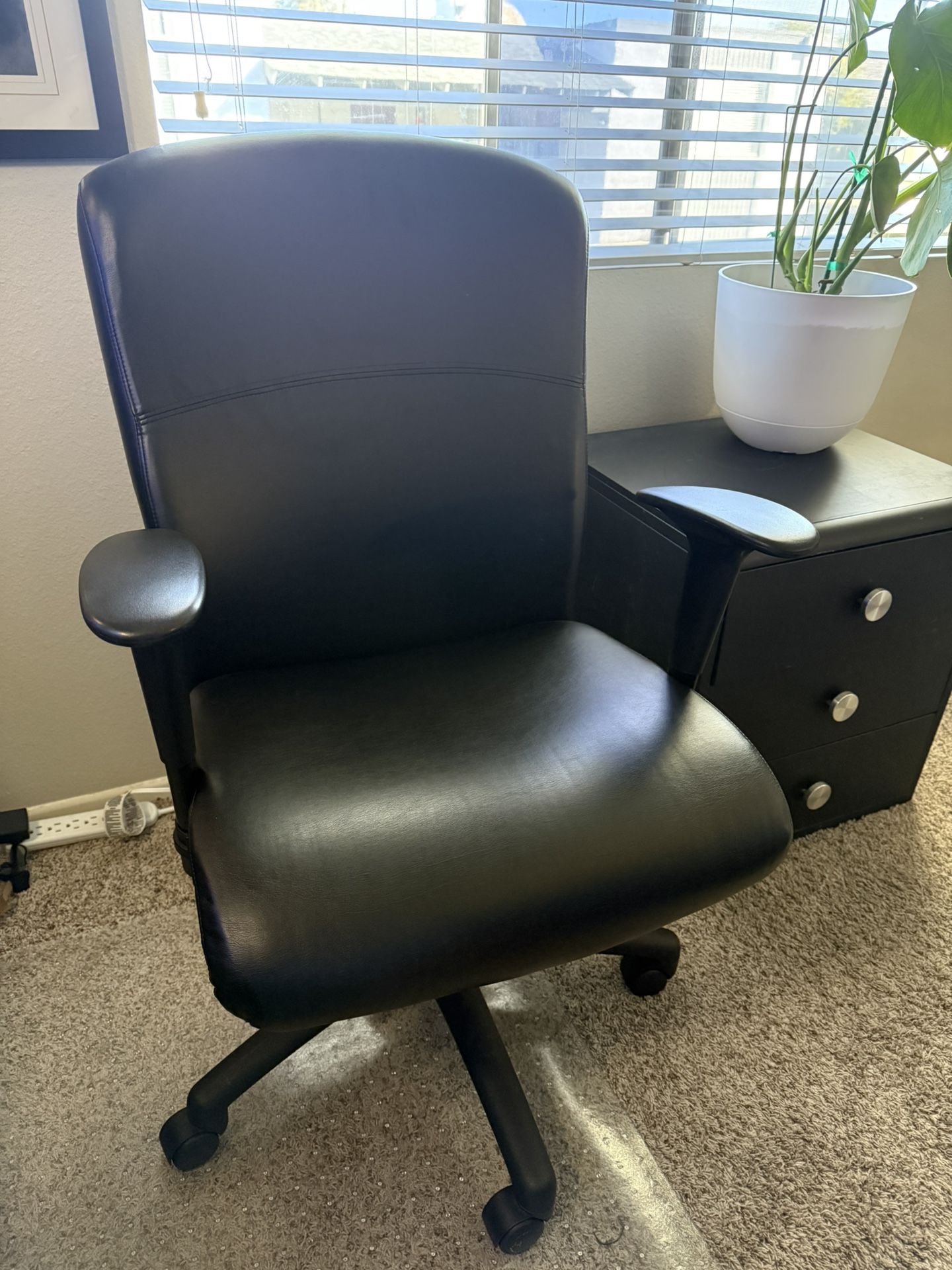 Executive Office Chair