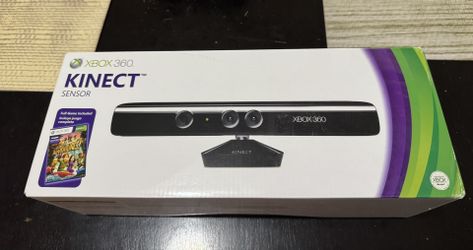 Xbox 360 Kinect Sensor + 5 Games