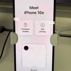 iPhone 16e Promo