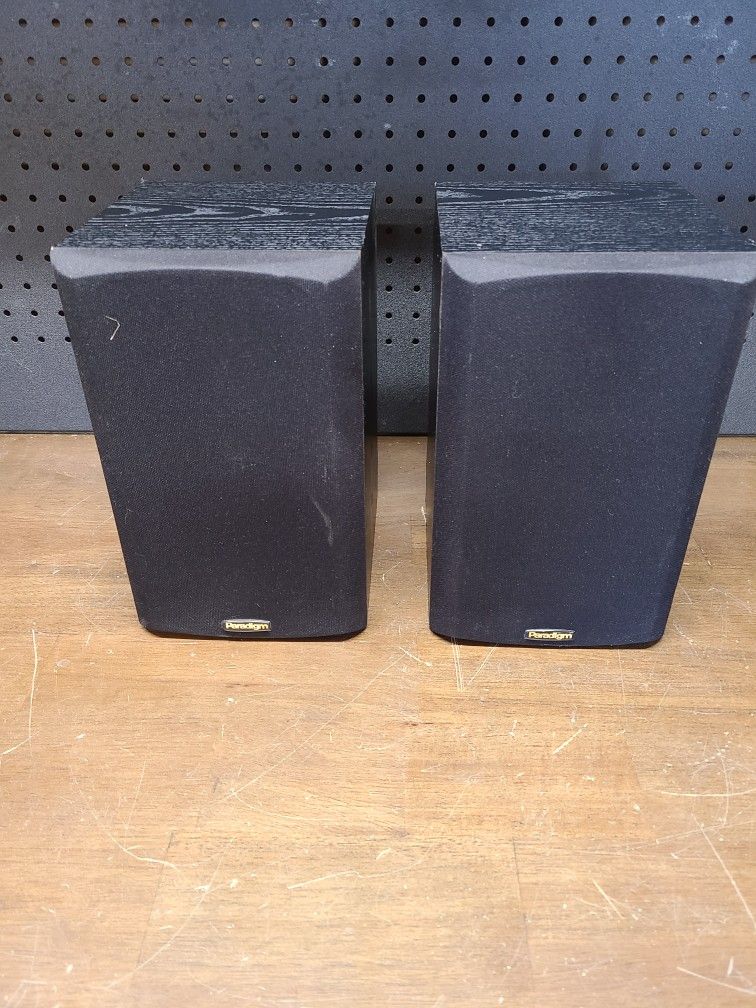 Paradigm Atom v.2 2-way Speakers, 80W, sound amazing Made In Canada 🇨🇦