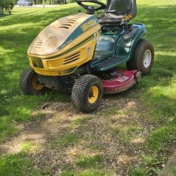 Yardman Riding Mower 33 Kevin Harvick Edition 