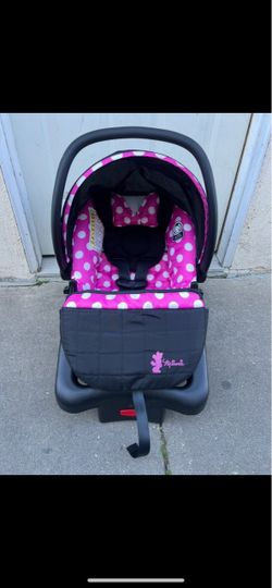 DISNEY CAR SEAT