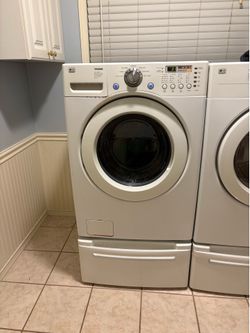 LG washer and dryer with pedestals