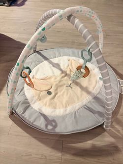 Baby playmat
