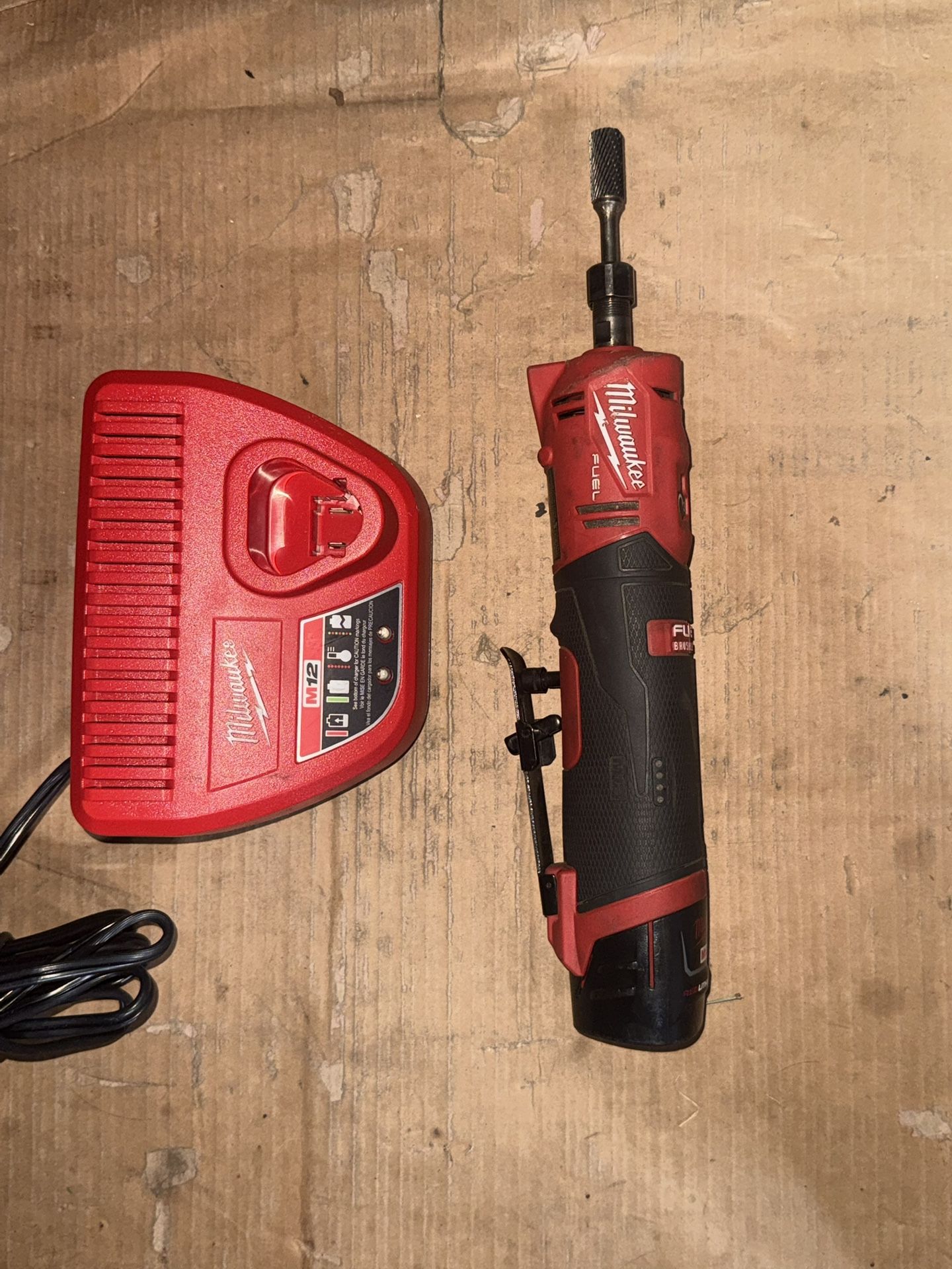 Milwaukee M12 Brushless Cordless 1/4inch Straight Die Grinder Kit