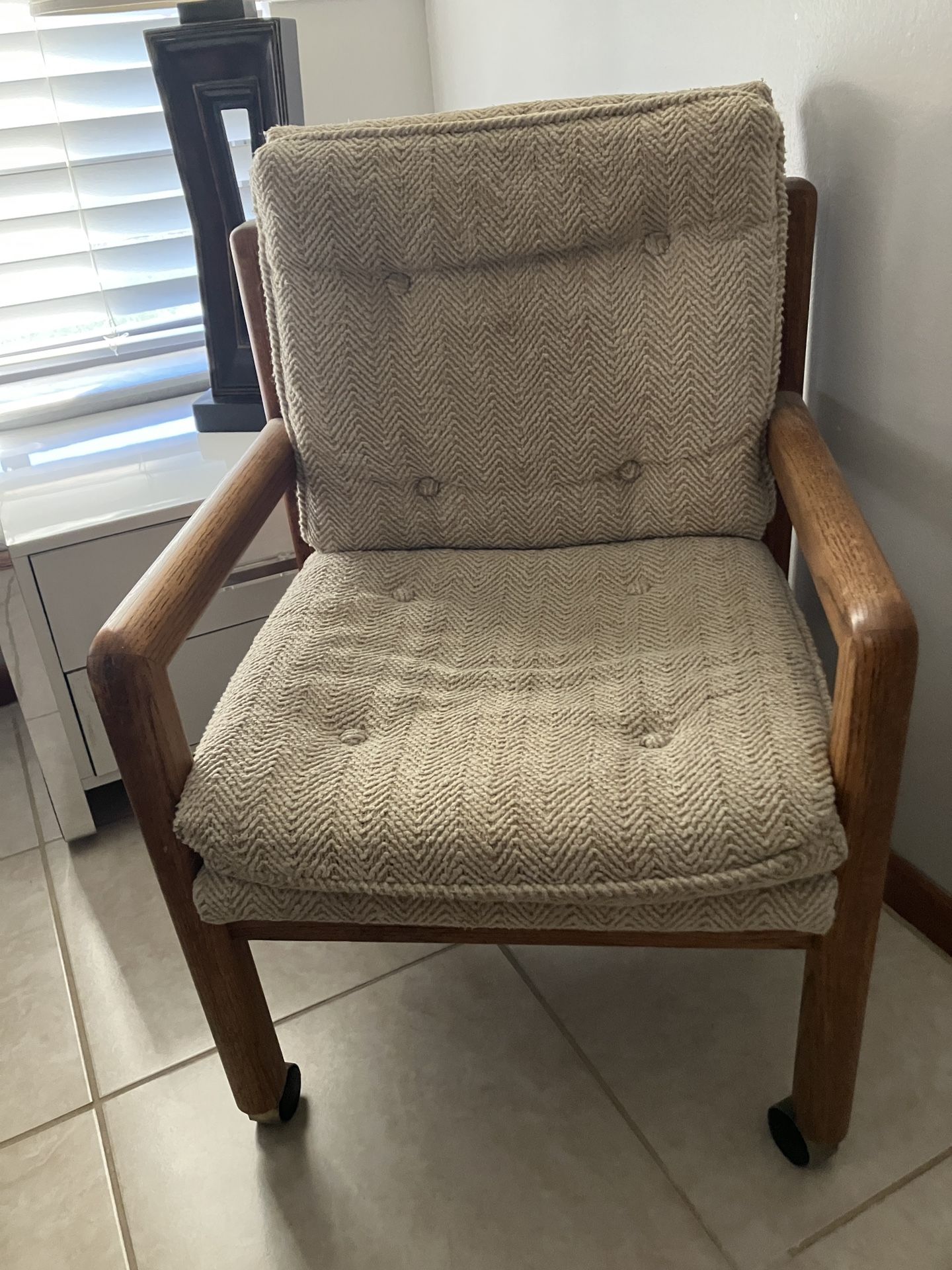 Armchair With Wheels 