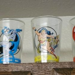 Vintage justice league glasses , superman, batman 